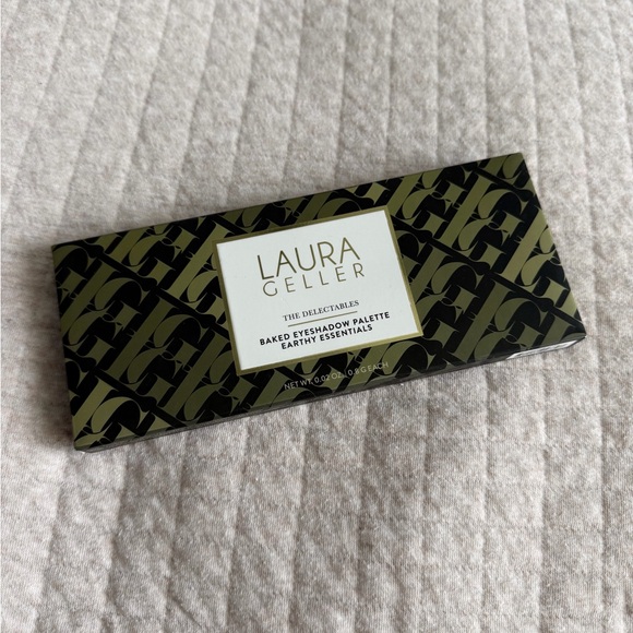 Laura Geller Earthy Essentials Baked Eyeshadow Palette - Picture 2 of 9